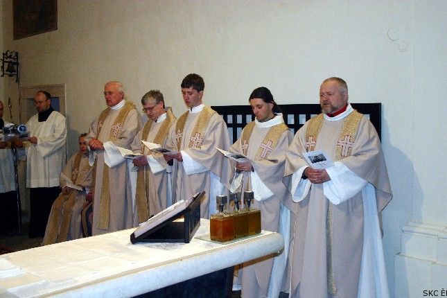 Katedrální chrám sv. Vavřince - Missa chrismatis 2005