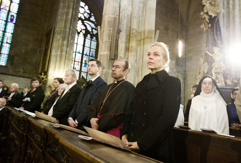 450. výročí od obnovení pražského
římskokatolického arcibiskupství