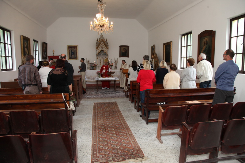 Poslední biskupská vizitace před letními prázdninami ve filiální obci
Písek