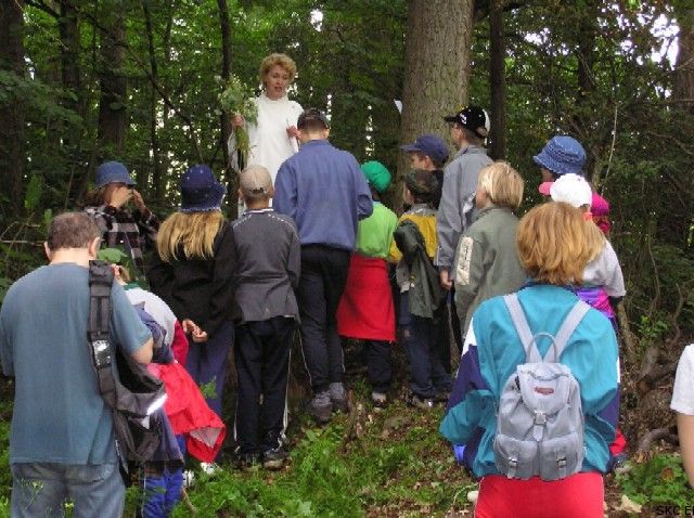 Farnost Tábor - dětský tábor ve Chlumu u Třeboně 2004