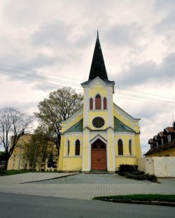 Starokatolický kostel svatého Ducha v Břidličné (Foto: jedemevsichni.eu)