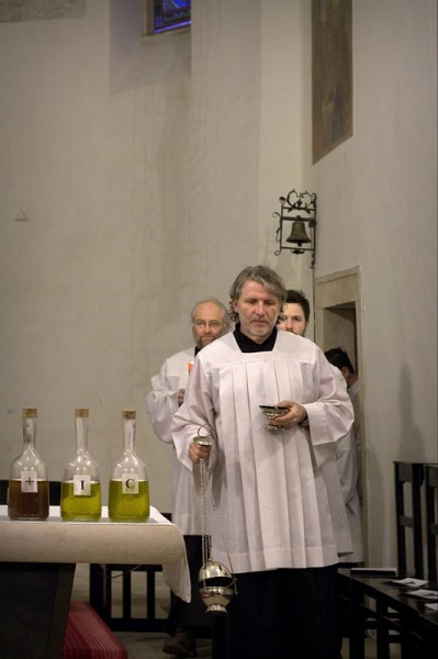 Katedrální chrám sv. Vavřince - Svěcení olejů 2016