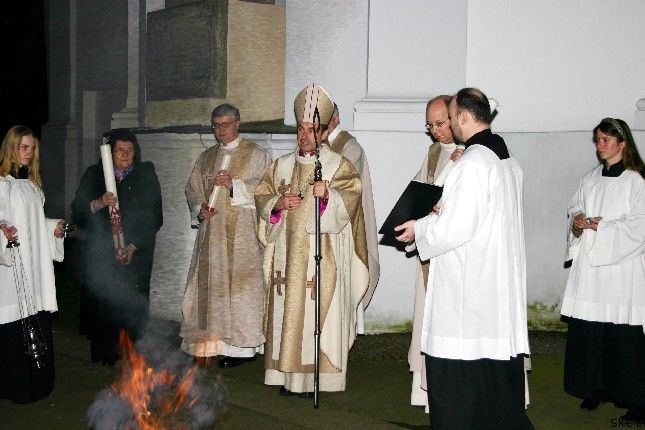 Katedrální chrám sv. Vavřince - Velikonoční vigilie 2005