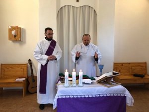 První bohoslužba v kapli Kristova milosrdenství v Ostravě